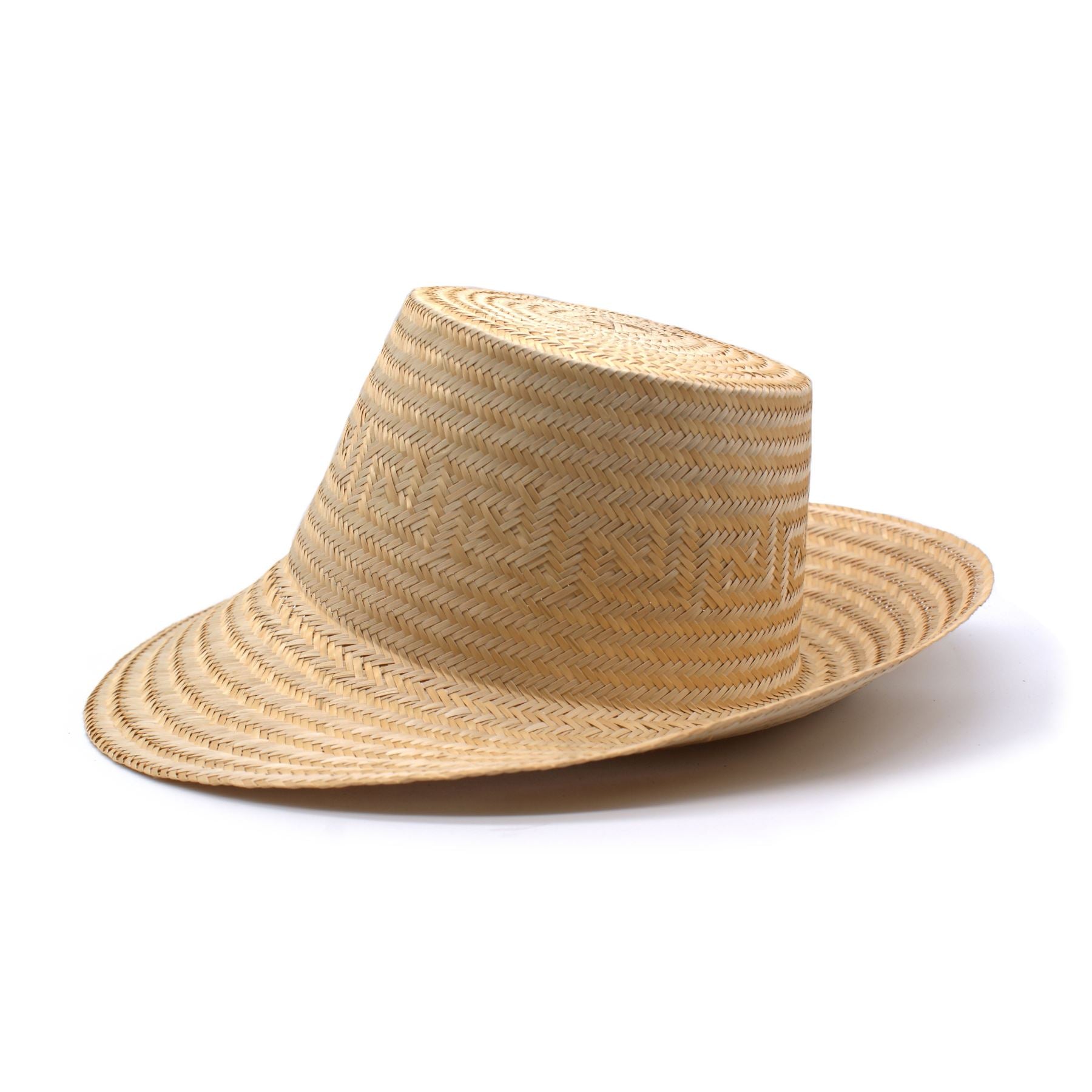 http://www.washein.com/cdn/shop/products/arena-natural-short-brim-straw-hat-hat-washein-149896.jpg?v=1632129830